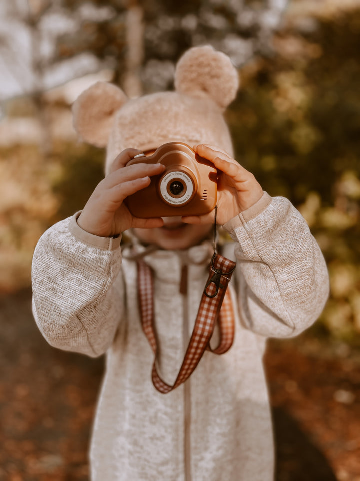 vaikiska_fotoaparatas_rudas