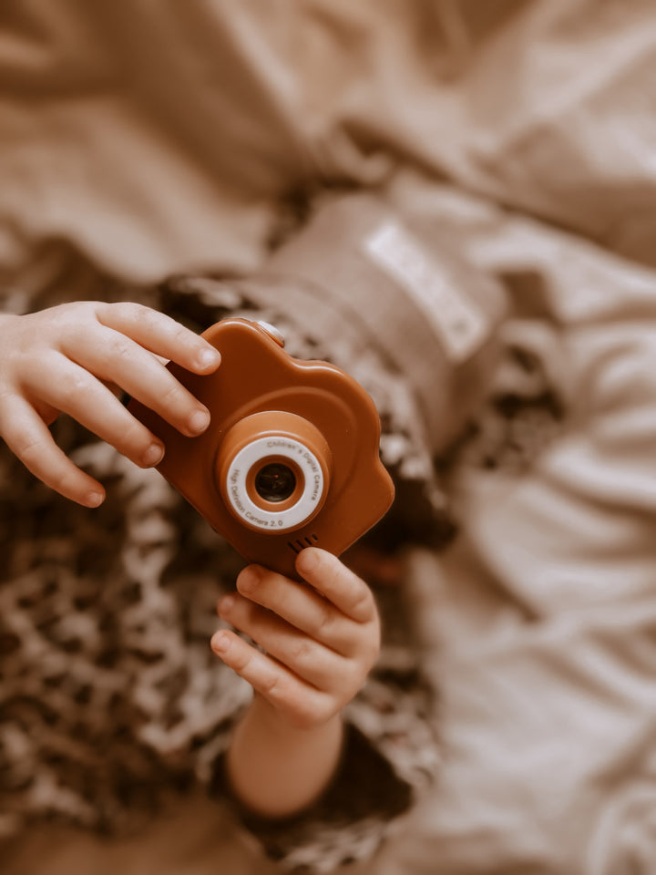 vaikiska_fotoaparatas_rudas